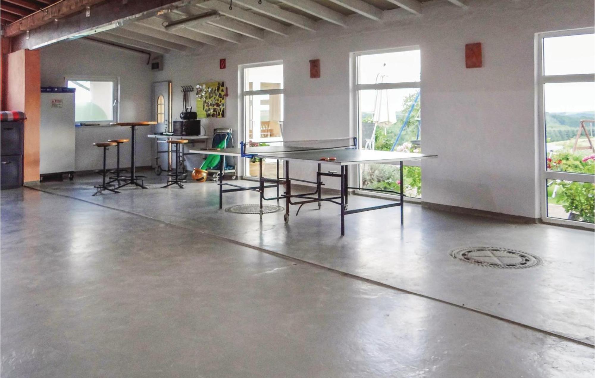 Amazing Apartment In Karlshausen With Kitchen Luaran gambar